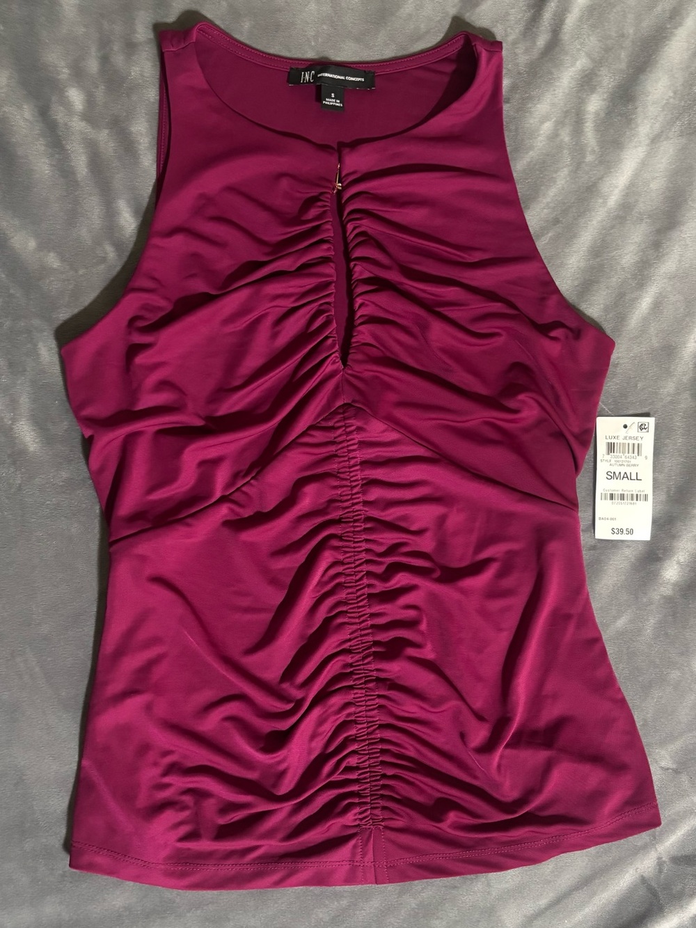 Autumn Berry Ruched Keyhole Top Size S NWT